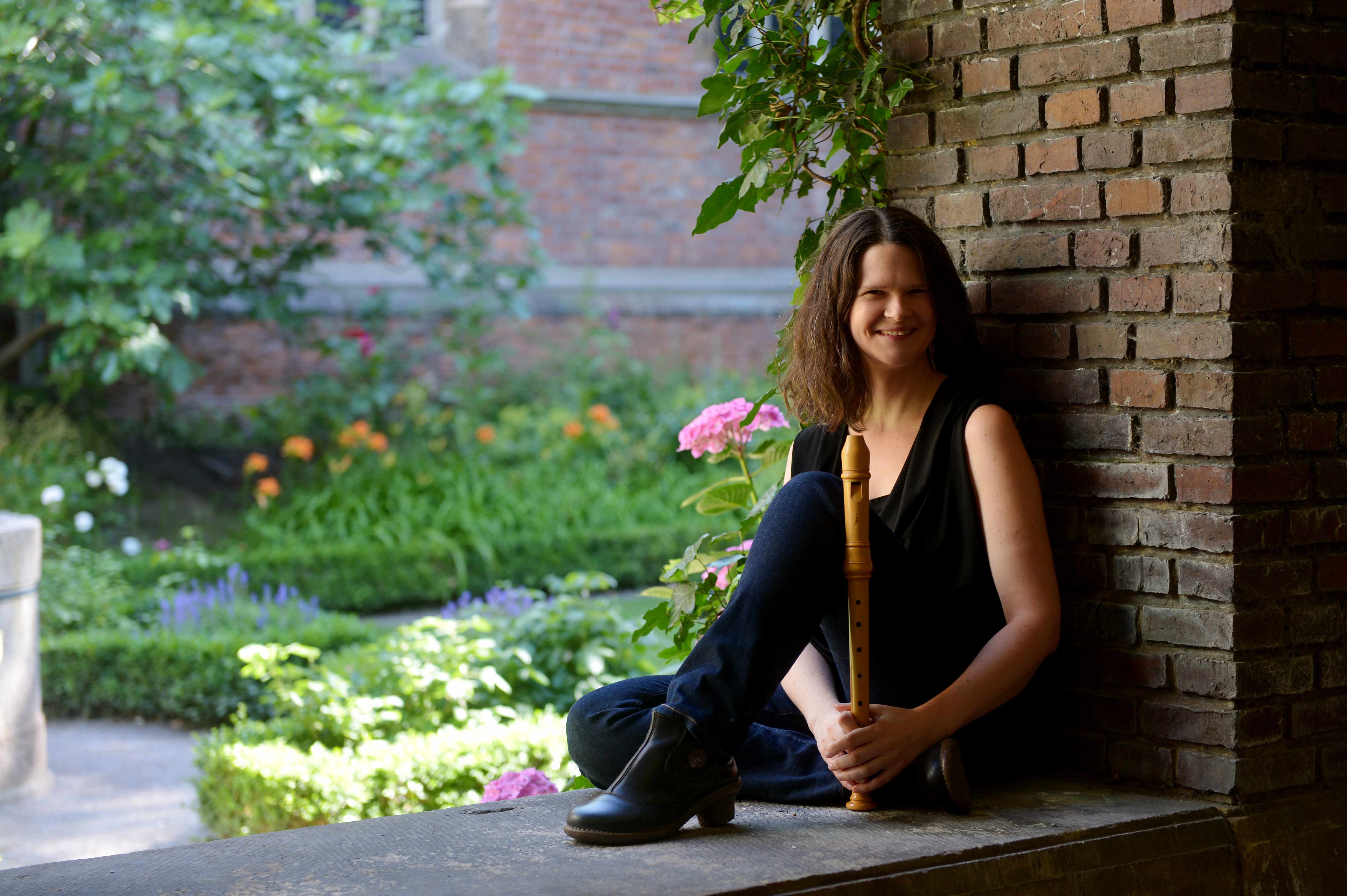 Barbara Heindlmeier La Ninfea Music is the Cure Barbara Heindlmeier La Ninfea Music is the Cure